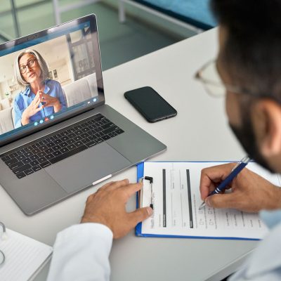 provider helps patient virtually